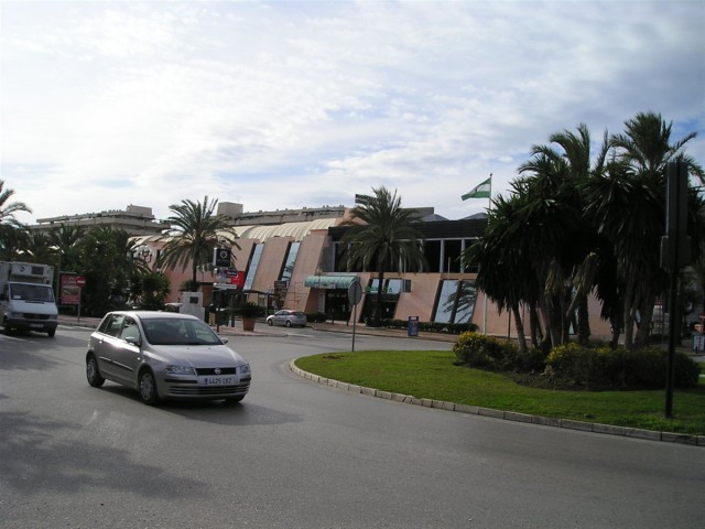 Kommersiell, Puerto Banús, R3428338