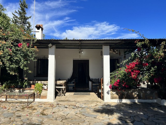 Villa, New Golden Mile, R4453384