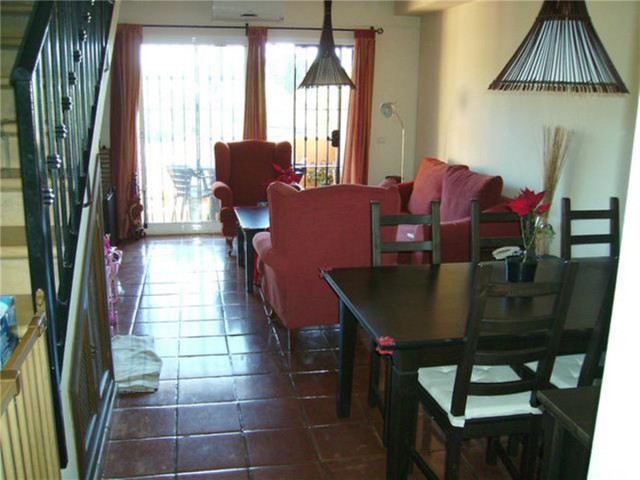 Maison mitoyenne, The Golden Mile, R3767038