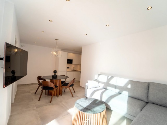 Apartment, Estepona, R4588786