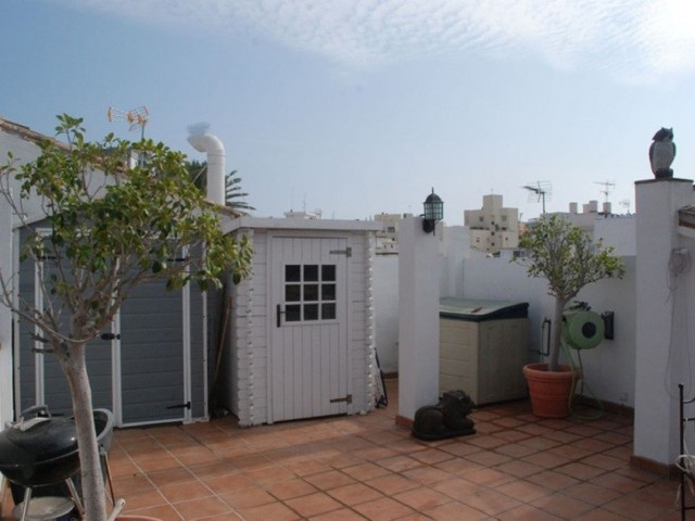 Villa, Marbella, R3799360
