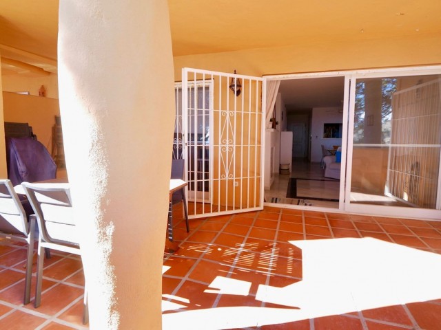 Apartment, Calahonda, R4597684