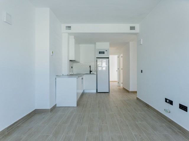 Apartment, Fuengirola, R4652470