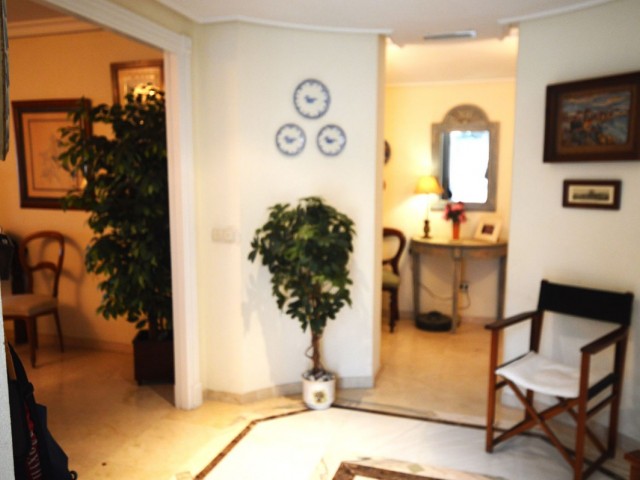 Apartment, Estepona, R4684279