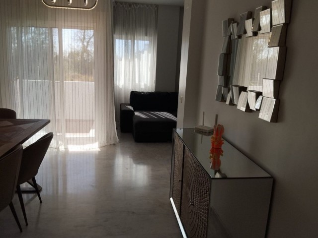 Apartment, Valle Romano, R4686697