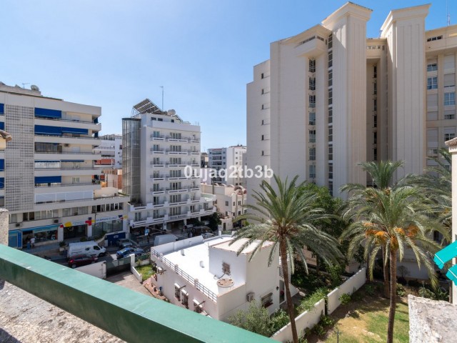 Kattohuoneisto Marbella