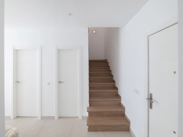 Maison mitoyenne avec 3 Chambres  à Casares