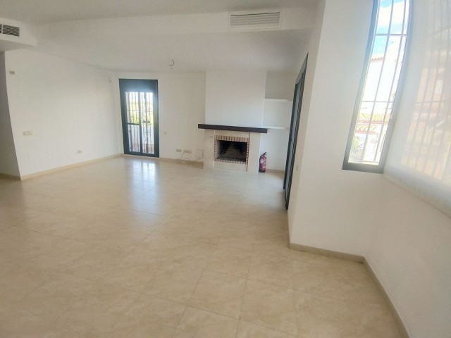 4 Bedrooms Villa in Cancelada