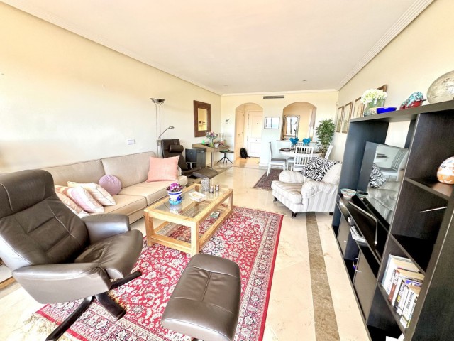 Apartamento con 3 Dormitorios  en Los Arqueros