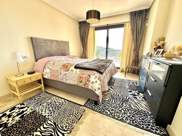 Apartamento con 3 Dormitorios  en Los Arqueros