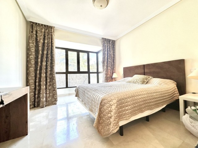 Apartamento con 3 Dormitorios  en Los Arqueros