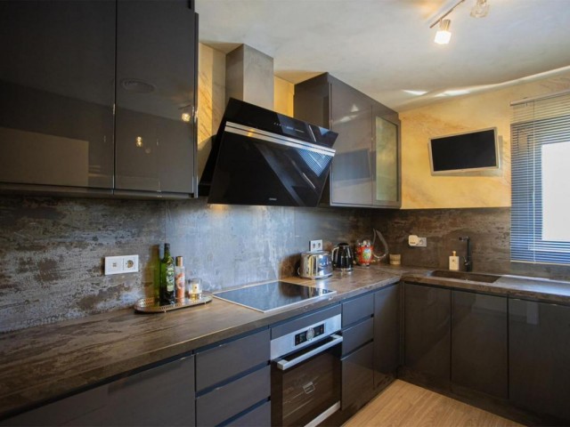 Apartamento, Los Flamingos, R5004163