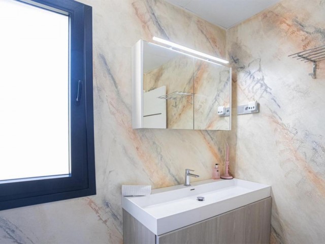 Apartamento con 2 Dormitorios  en Los Flamingos