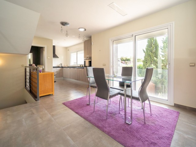 2 Makuuhuoneen Huvila Torreblanca