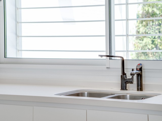 4 Bedrooms Villa in Guadalmina Baja