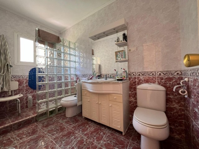 5 Soveroms Villa i Benalmadena