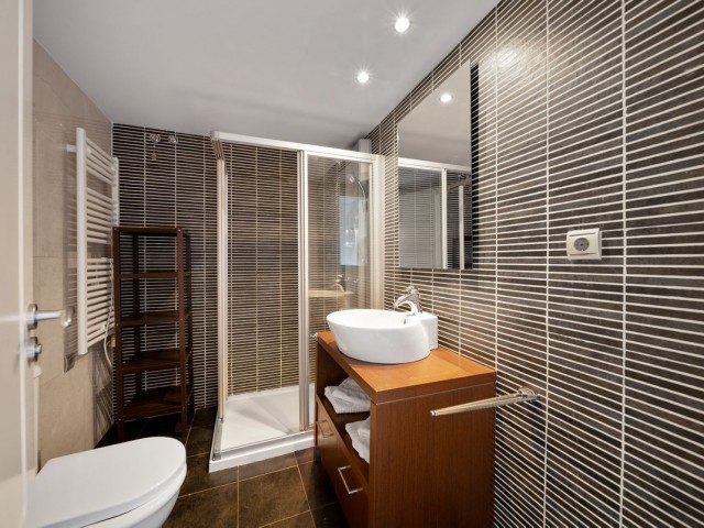 Huoneisto, Casares, R5106124
