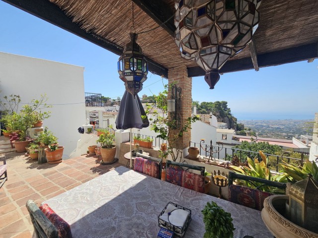 3 Bedrooms Villa in Mijas