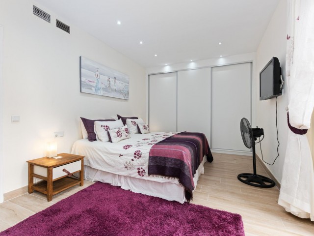 Maison mitoyenne avec 2 Chambres  à Estepona