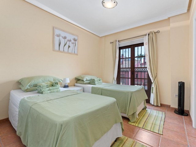Maison mitoyenne avec 2 Chambres  à Estepona