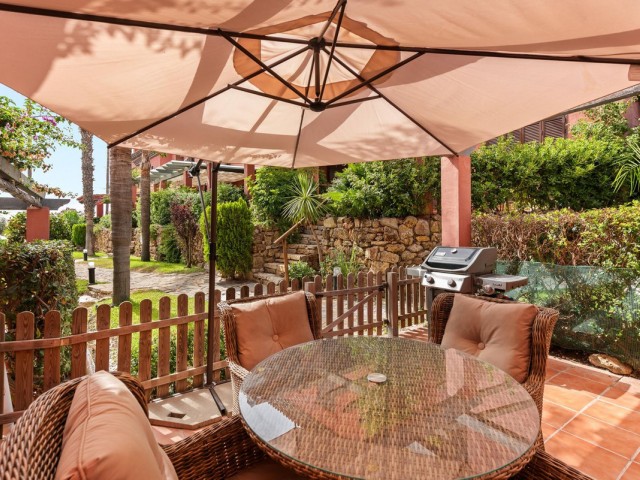 Maison mitoyenne avec 2 Chambres  à Estepona