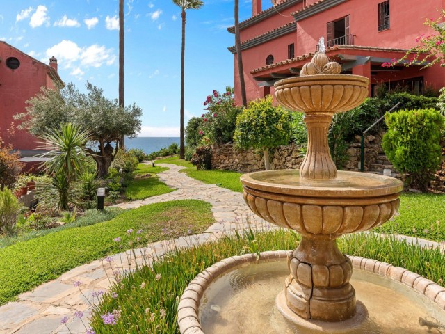 Maison mitoyenne avec 2 Chambres  à Estepona
