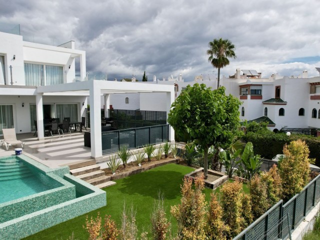 5 Bedrooms Villa in Cancelada