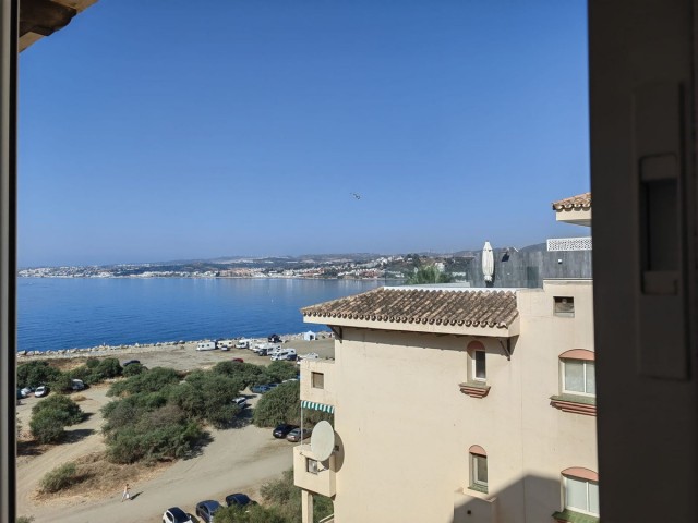 Appartement avec 3 Chambres  à Estepona