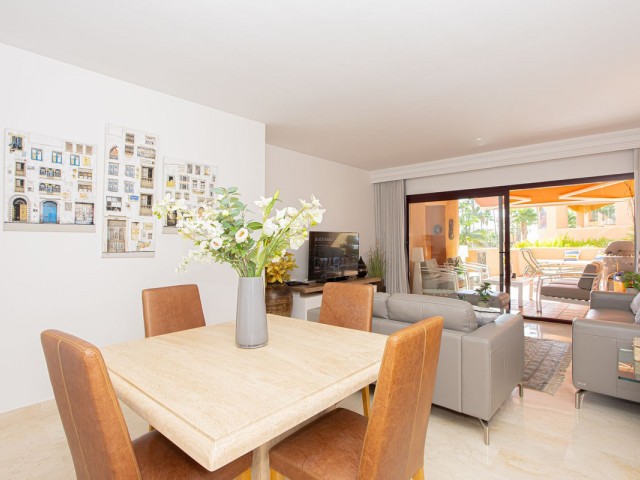 Apartamento con 2 Dormitorios  en Los Flamingos
