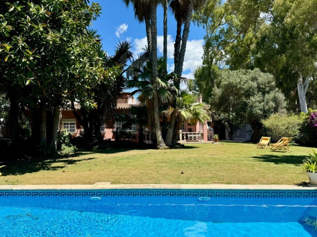 6 Makuuhuoneen Huvila San Pedro de Alcántara