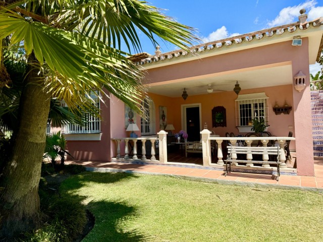 6 Makuuhuoneen Huvila San Pedro de Alcántara
