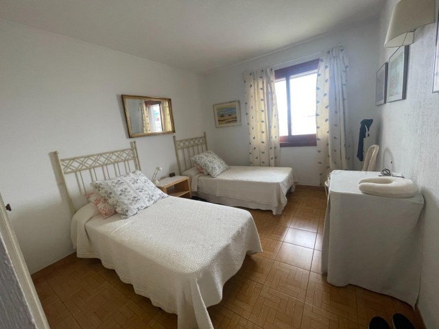 Penthouse avec 4 Chambres  à Estepona