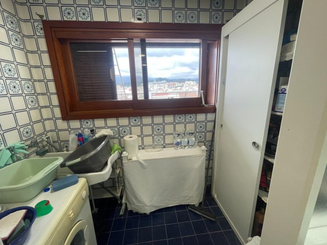 Penthouse avec 4 Chambres  à Estepona