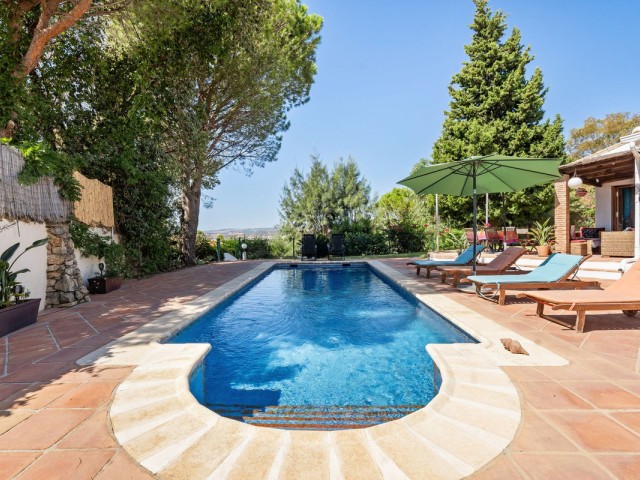 Villa avec 4 Chambres  à Estepona