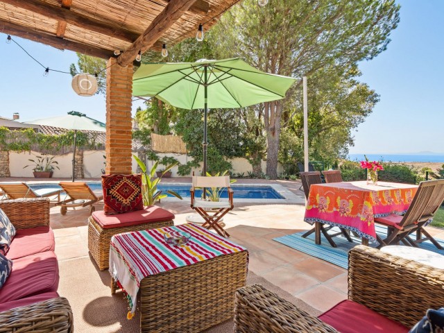 Villa avec 4 Chambres  à Estepona