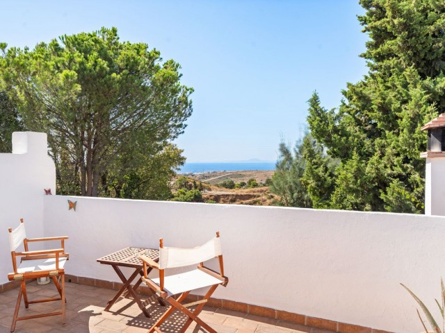 Villa avec 4 Chambres  à Estepona