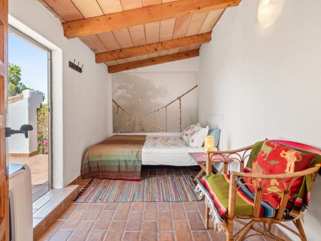 Villa avec 4 Chambres  à Estepona