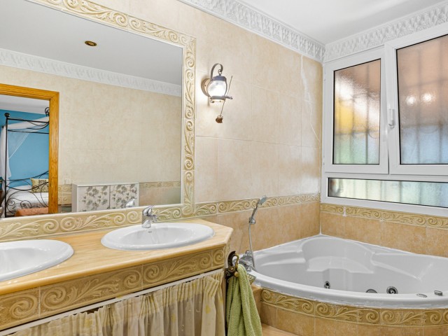 5 Soveroms Villa i Marbella