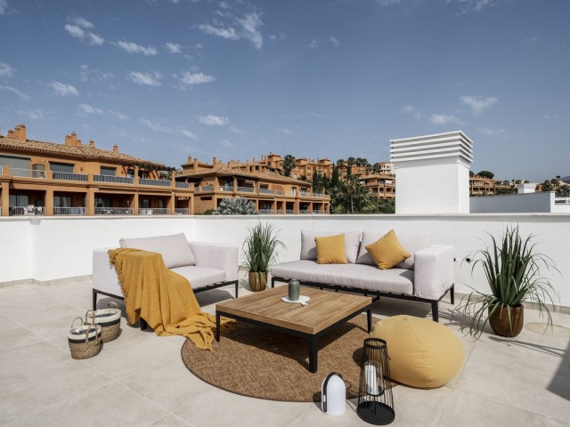 Penthouse avec 3 Chambres  à Estepona