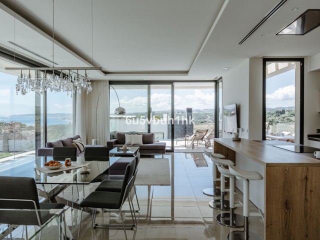 Maison mitoyenne avec 5 Chambres  à Estepona