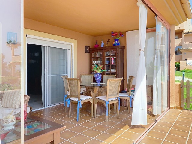 Maison mitoyenne avec 3 Chambres  à Estepona