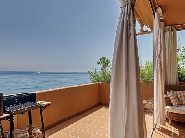 Maison mitoyenne avec 3 Chambres  à Estepona
