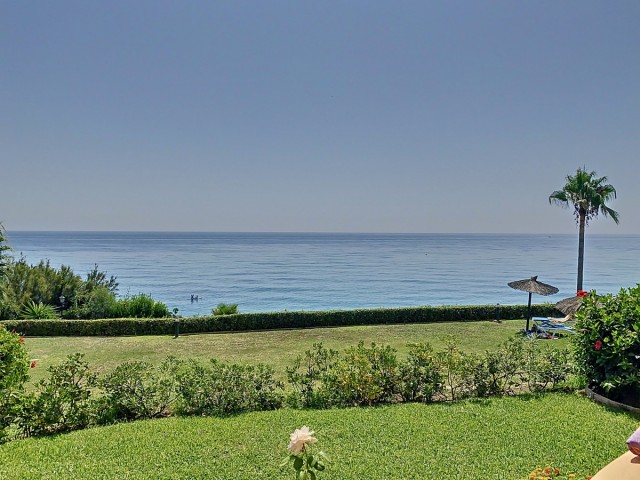 Maison mitoyenne avec 3 Chambres  à Estepona