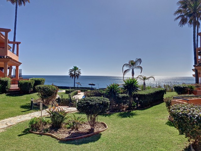 Maison mitoyenne avec 3 Chambres  à Estepona