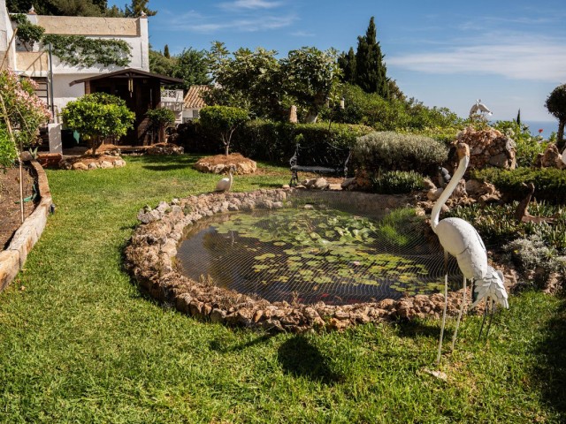 5 Bedrooms Villa in Mijas