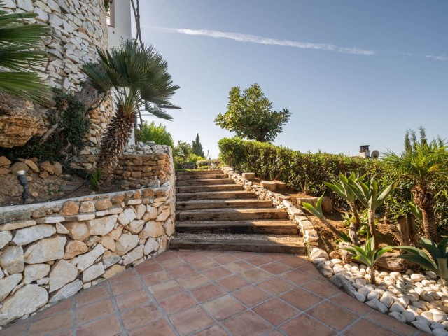5 Bedrooms Villa in Mijas