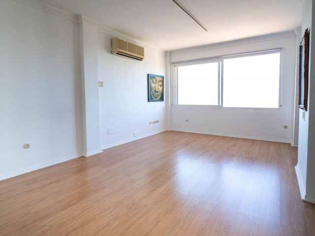 5 Bedrooms Villa in Mijas