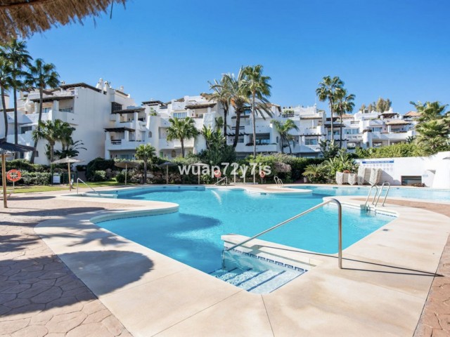 2 Makuuhuoneen Huoneisto Puerto Banús