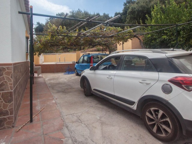 Villa avec 3 Chambres  à Estepona