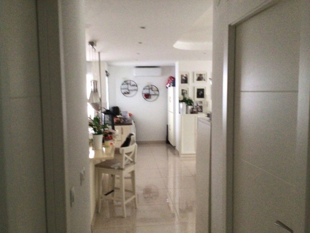 Appartement avec 3 Chambres  à Estepona